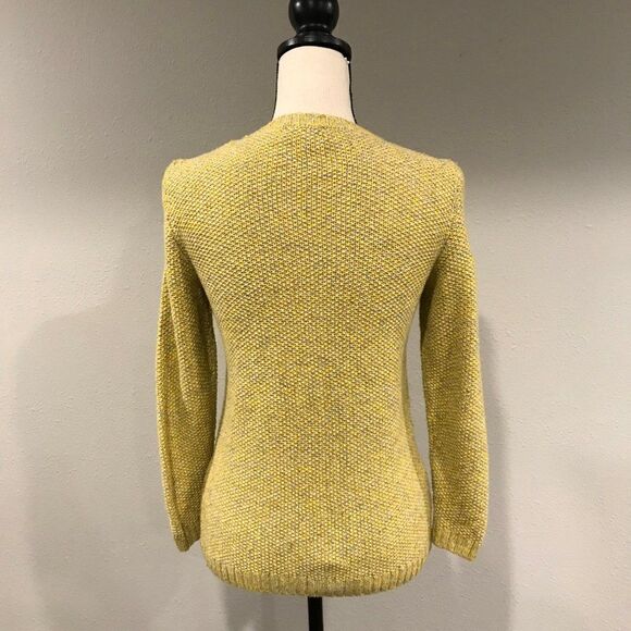 Beautiful knit sweater   - Picture 5 of 12